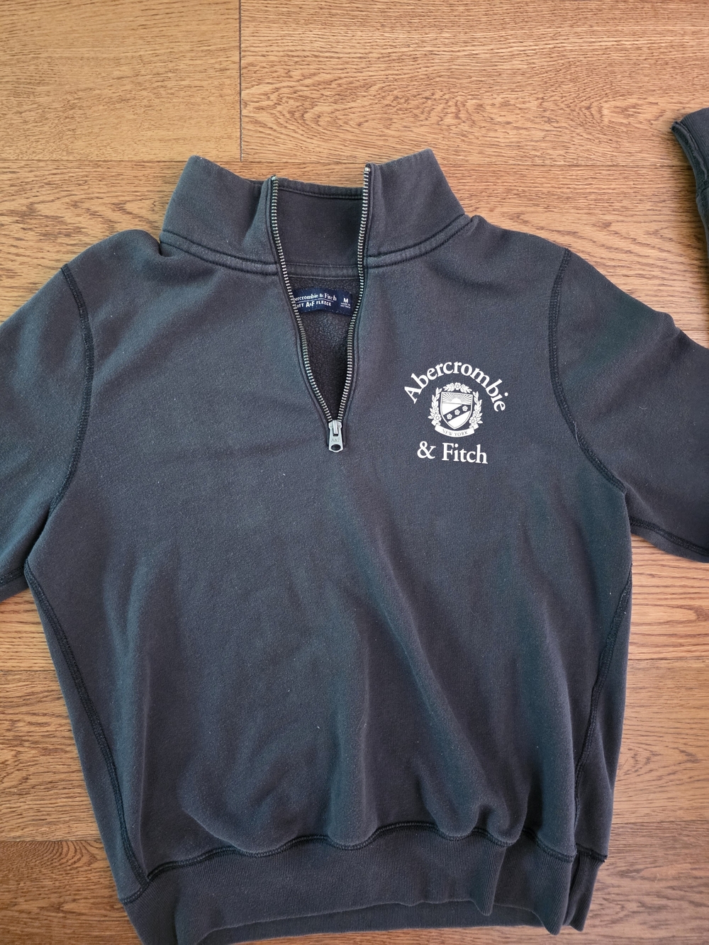 Abercrombie & Fitch Black Quarter-Zip Sweatshirt with Chest Logo